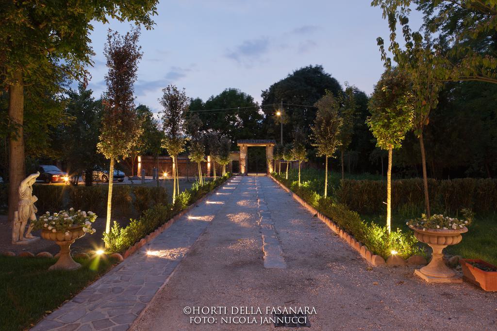 Horti Della Fasanara Guest House Ferrara Eksteriør bilde